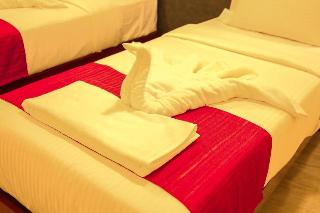 Hotel Sera Grand Chennai Exterior photo